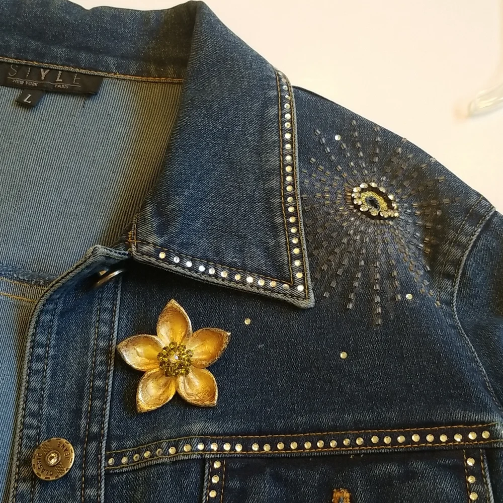Vintage Flower Pin